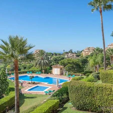 Elveria Hills Excellent Views Apartment *