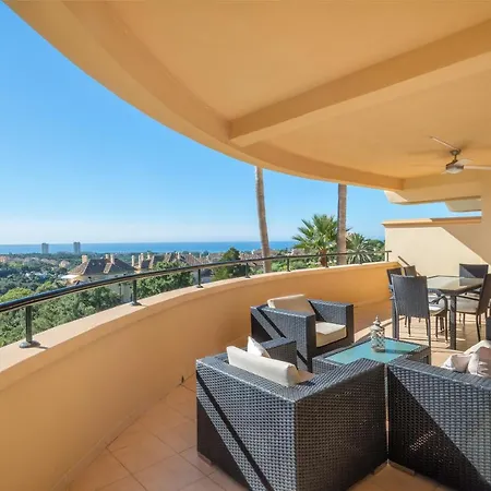 Elveria Hills Excellent Views