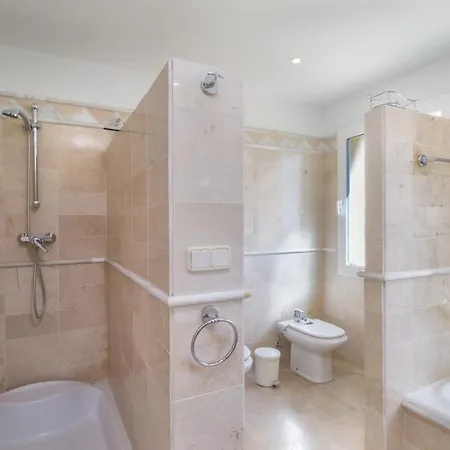 Elveria Hills Excellent Views * 马尔韦利亚